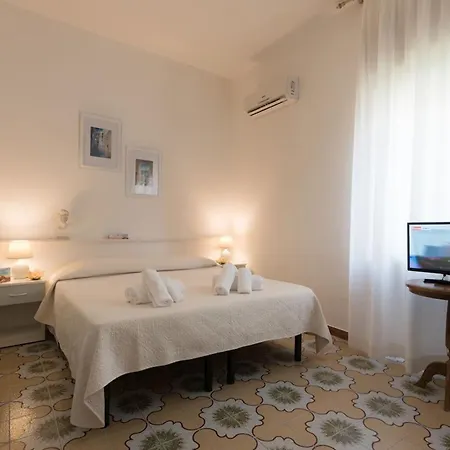 Le Gemelle Boutique 3*